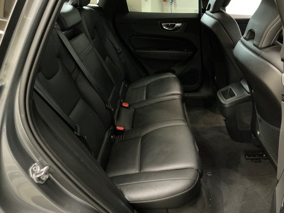 Volvo XC60 2,0 T5 250 Inscription aut. AWD 5d