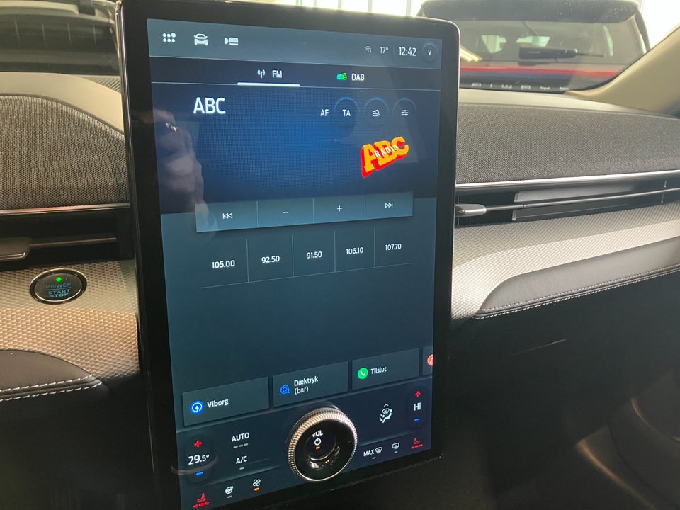 Ford Mustang Mach-E 70 Standard Range 5d