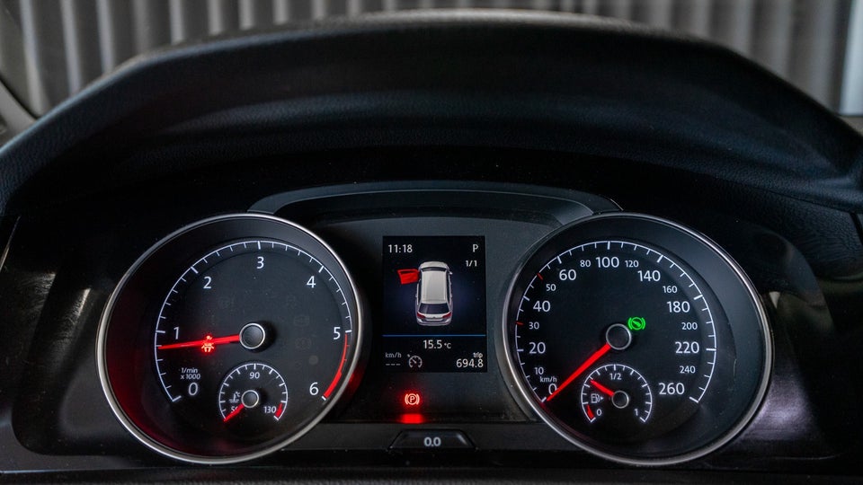 VW Golf VII 2,0 TDi 150 Highline Variant DSG 5d