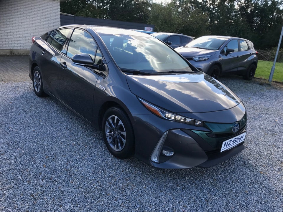 Toyota Prius 1,8 Plug-in Hybrid H3 MDS 5d