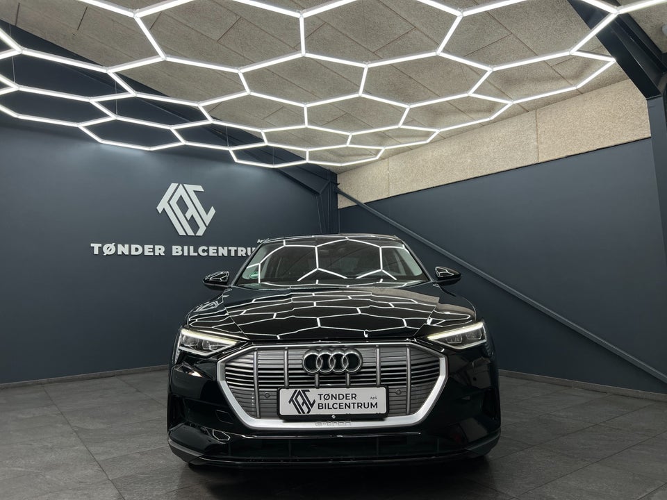 Audi e-tron 50 quattro 5d