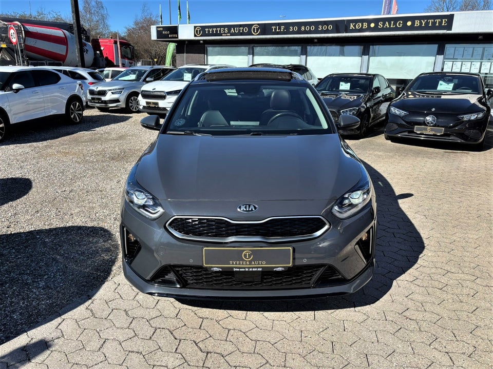 Kia Ceed 1,6 PHEV Upgrade Premium SW DCT 5d