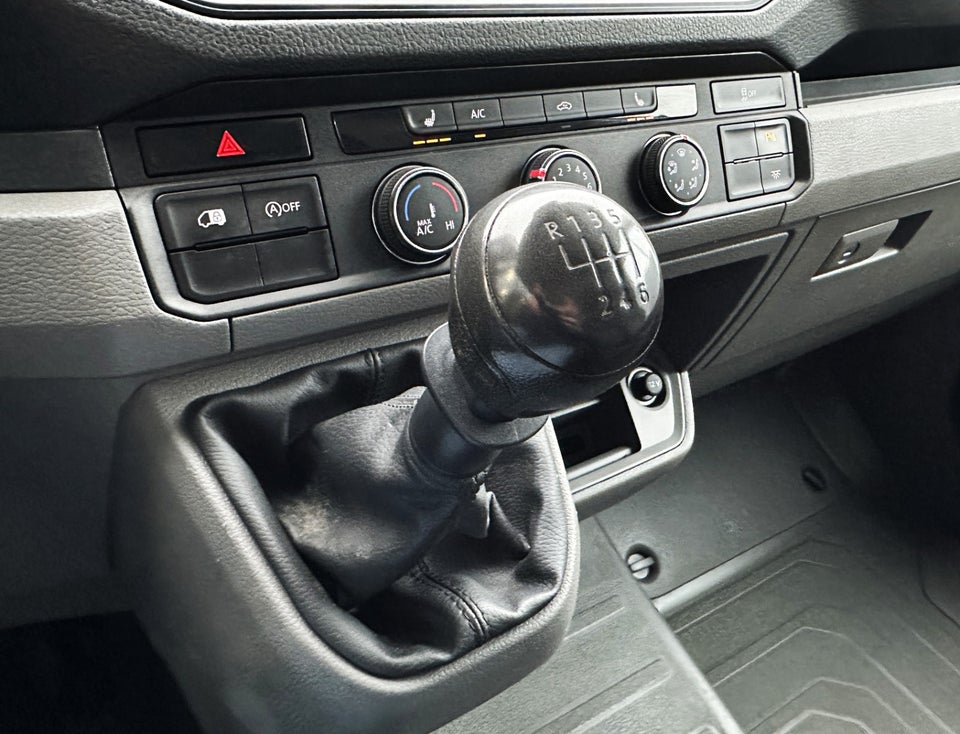 VW Crafter 35 2,0 TDi 177 Kassevogn L4H3