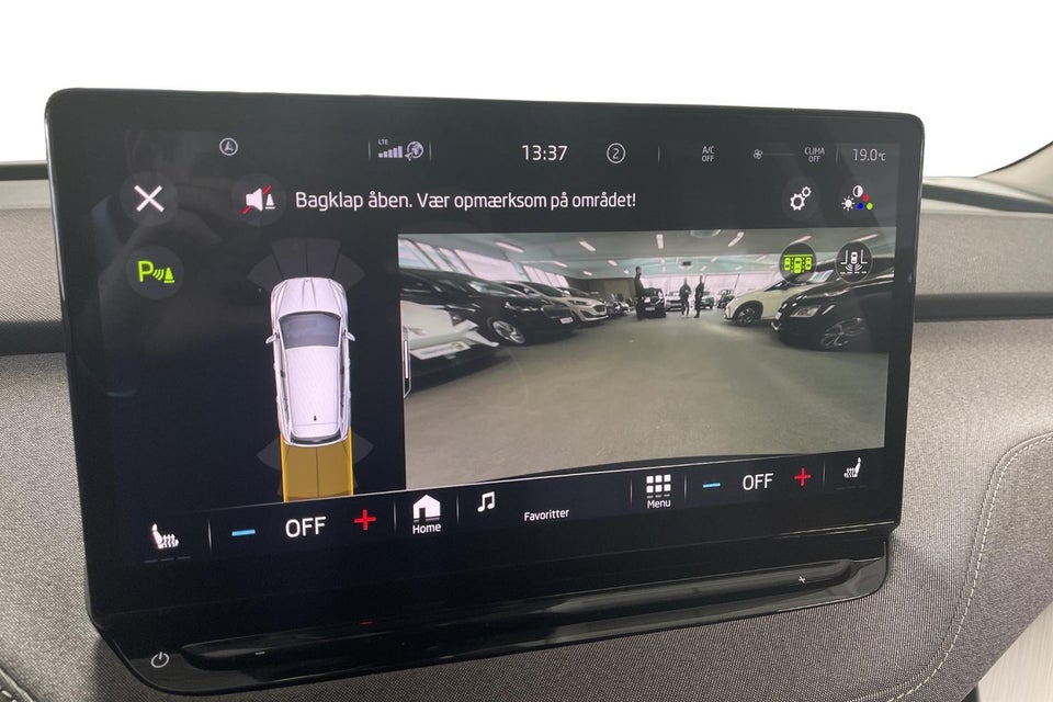 Skoda Enyaq 50 iV Loft 5d