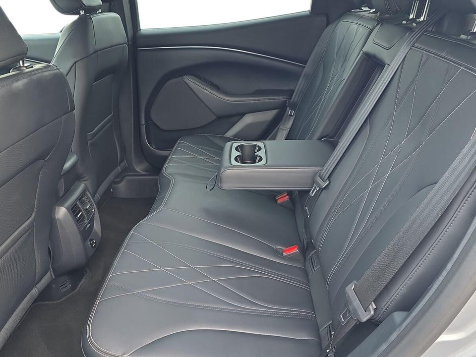 Ford Mustang Mach-E 68 Standard Range 5d