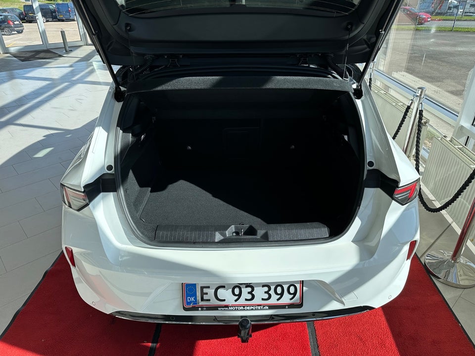 Opel Astra 1,6 PHEV Ultimate aut. 5d