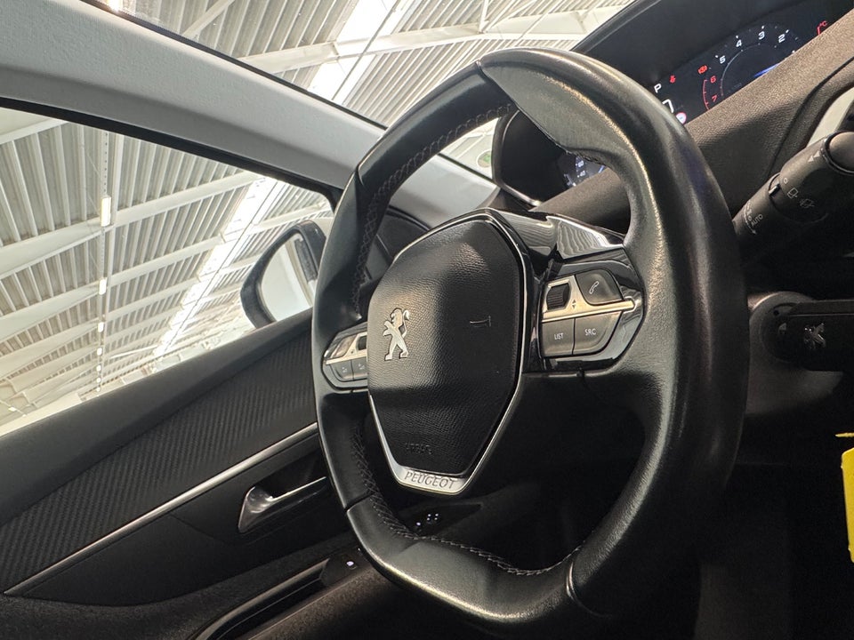 Peugeot 3008 1,2 PureTech 130 Active EAT6 5d