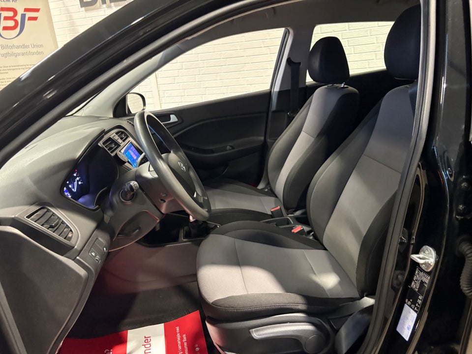 Hyundai i20 1,1 CRDi 75 Life 5d