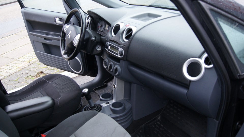 Mitsubishi Colt 1,3 Intense ClearTec Coolpack 5d