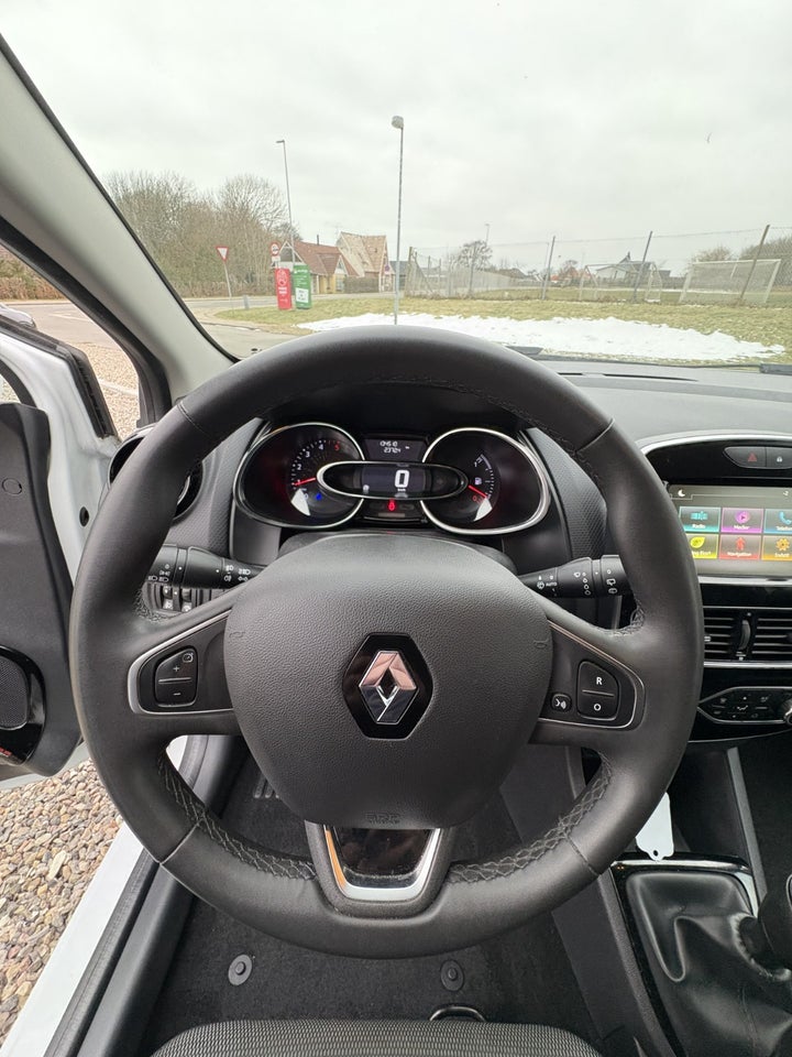 Renault Clio IV 1,5 dCi 90 Zen Sport Tourer 5d