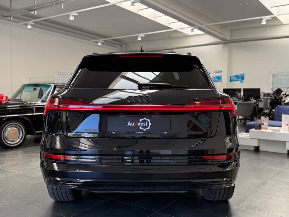 Audi e-tron 55 S-line quattro 5d