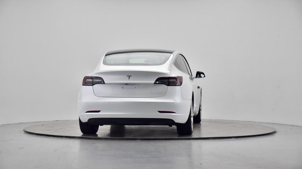 Tesla Model 3 Long Range AWD 4d