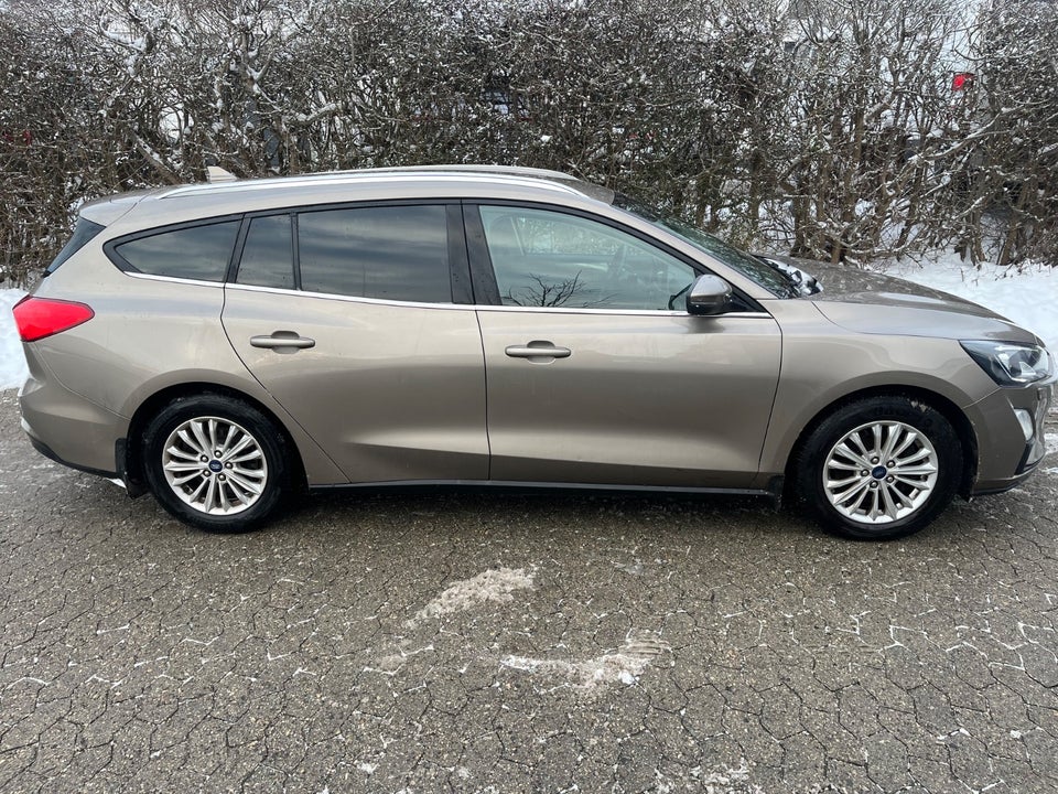 Ford Focus 1,0 EcoBoost Titanium stc. 5d