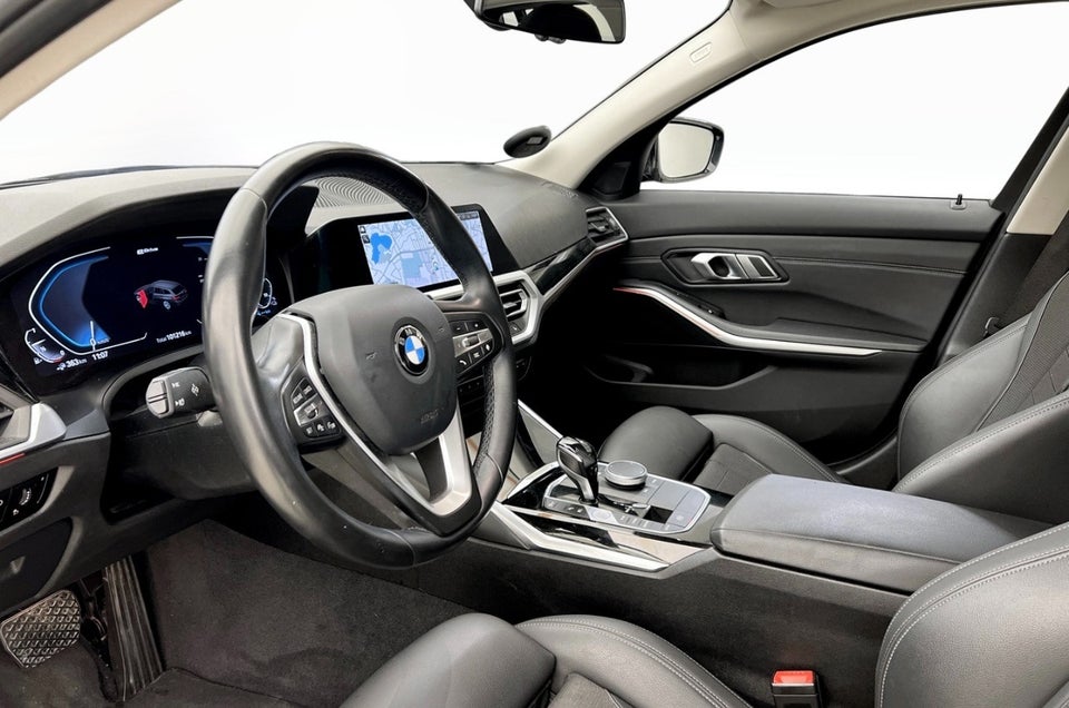 BMW 330e 2,0 Touring Sport Line aut. 5d