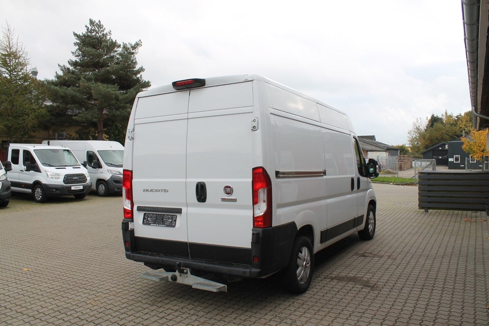 Fiat Ducato 35 2,3 MJT 140 Kassevogn L2H2 Pro+ aut.