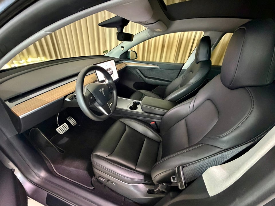 Tesla Model Y Performance AWD 5d