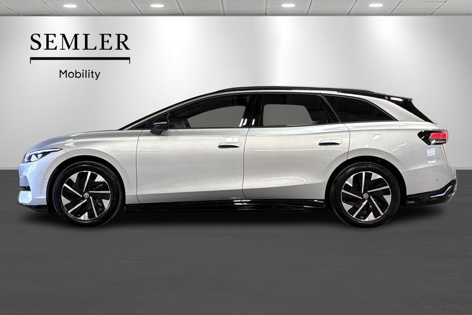 VW ID.7 77 Style+ Tourer 5d