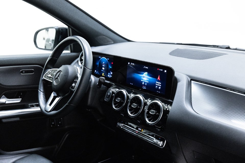 Mercedes GLA250 e 1,3 Progressive aut. 5d