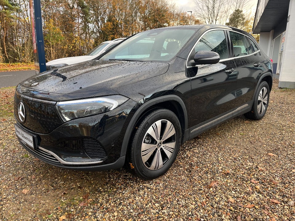 Mercedes EQA300 Progressive 4Matic 5d