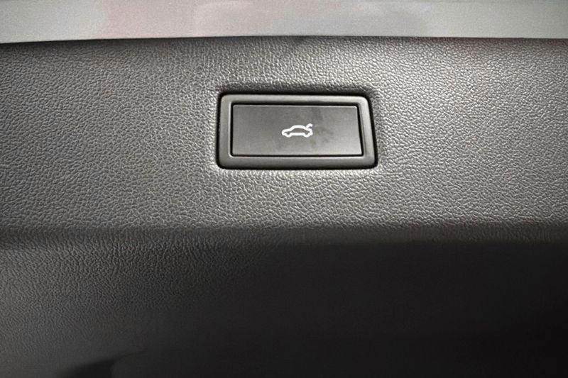 Ford Explorer 77 Select Extended Range 5d
