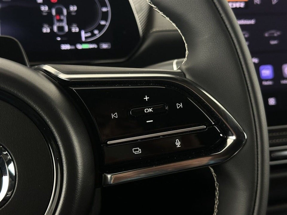 Mazda 6e Takumi Long Range 5d