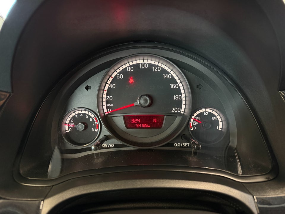 VW Up! 1,0 75 Move Up! ASG 3d