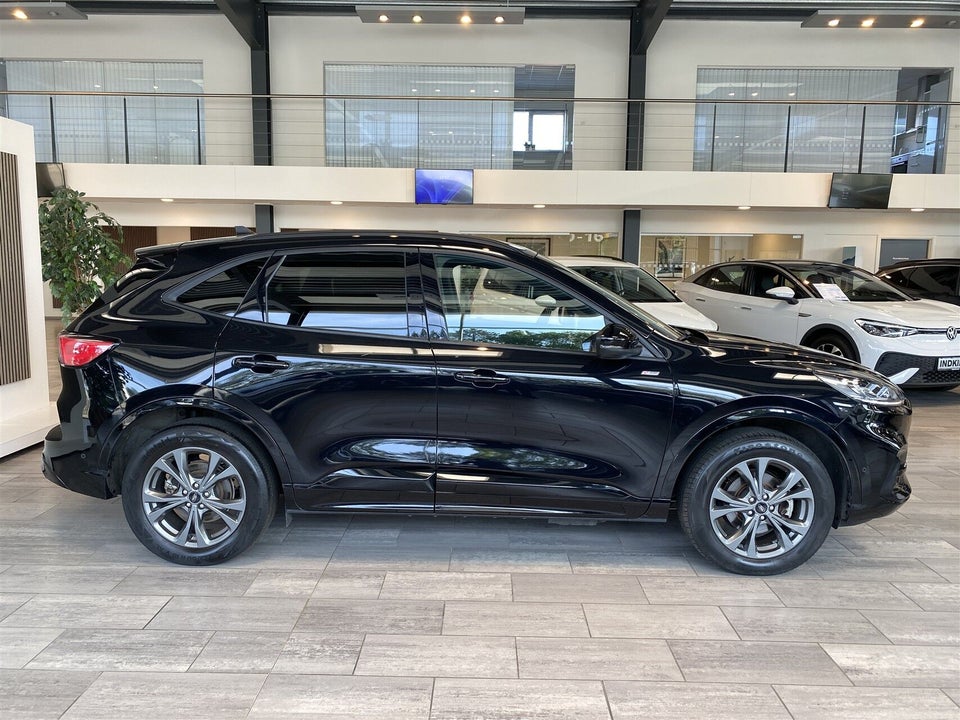 Ford Kuga 2,5 PHEV ST-Line X CVT 5d
