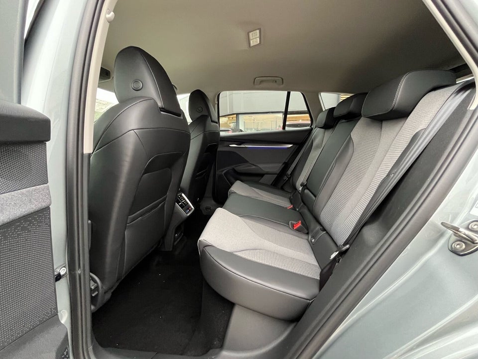 Skoda Enyaq 85 iV Selection 5d