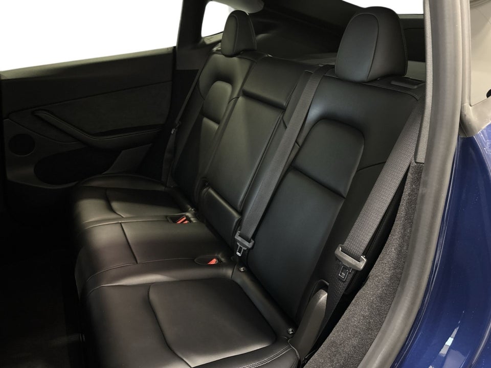 Tesla Model Y RWD 5d