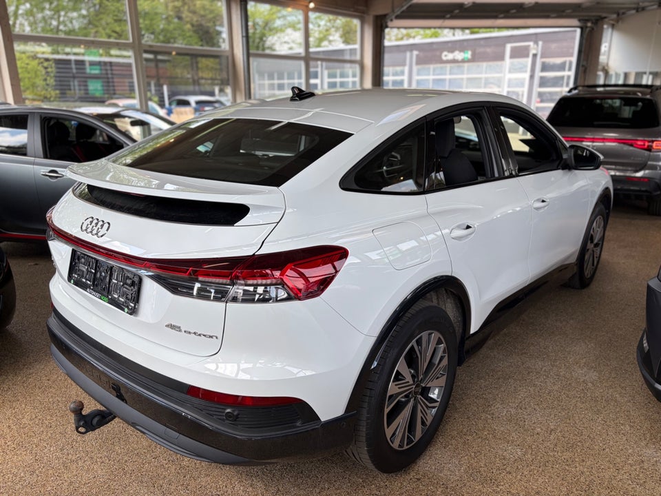Audi Q4 e-tron 45 Progress Sportback 5d