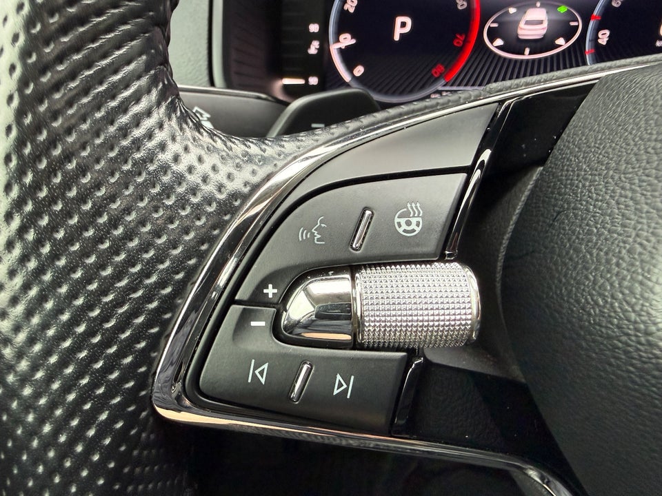 Skoda Karoq 1,5 TSi 150 Tour de France DSG 5d