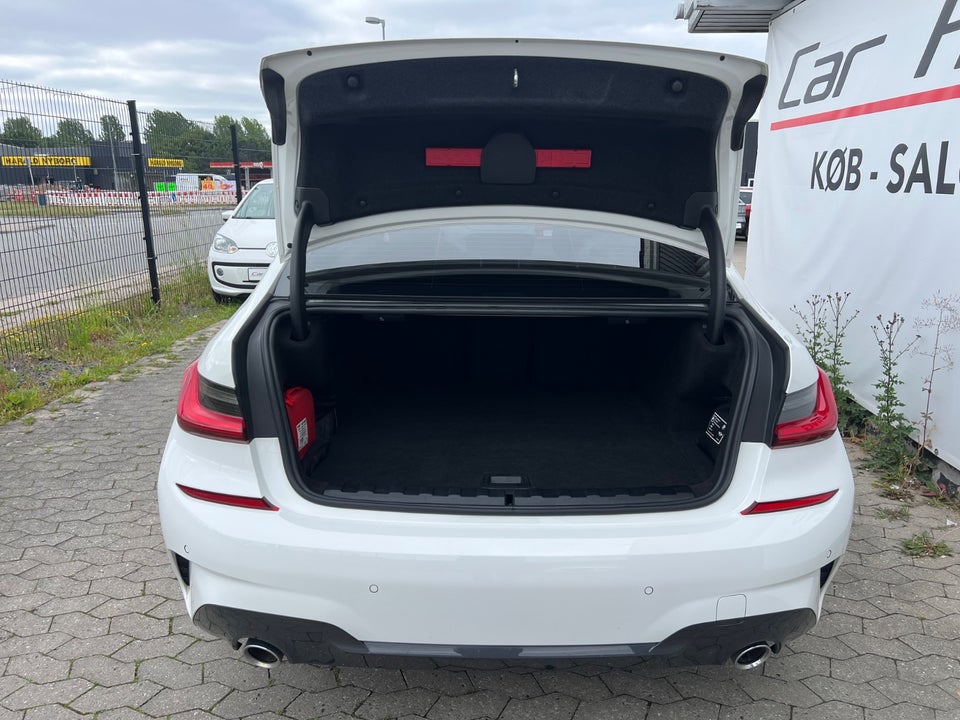 BMW 330e 2,0 M-Sport aut. 4d