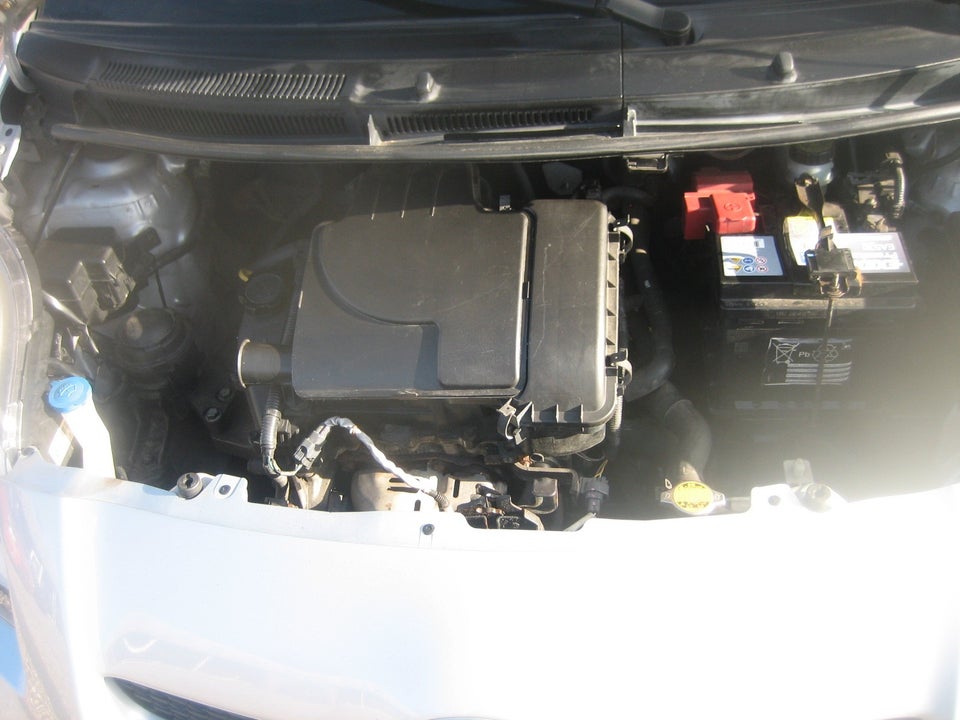 Toyota Yaris 1,0 T1 5d