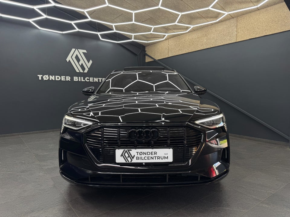 Audi e-tron 55 S-line quattro 5d