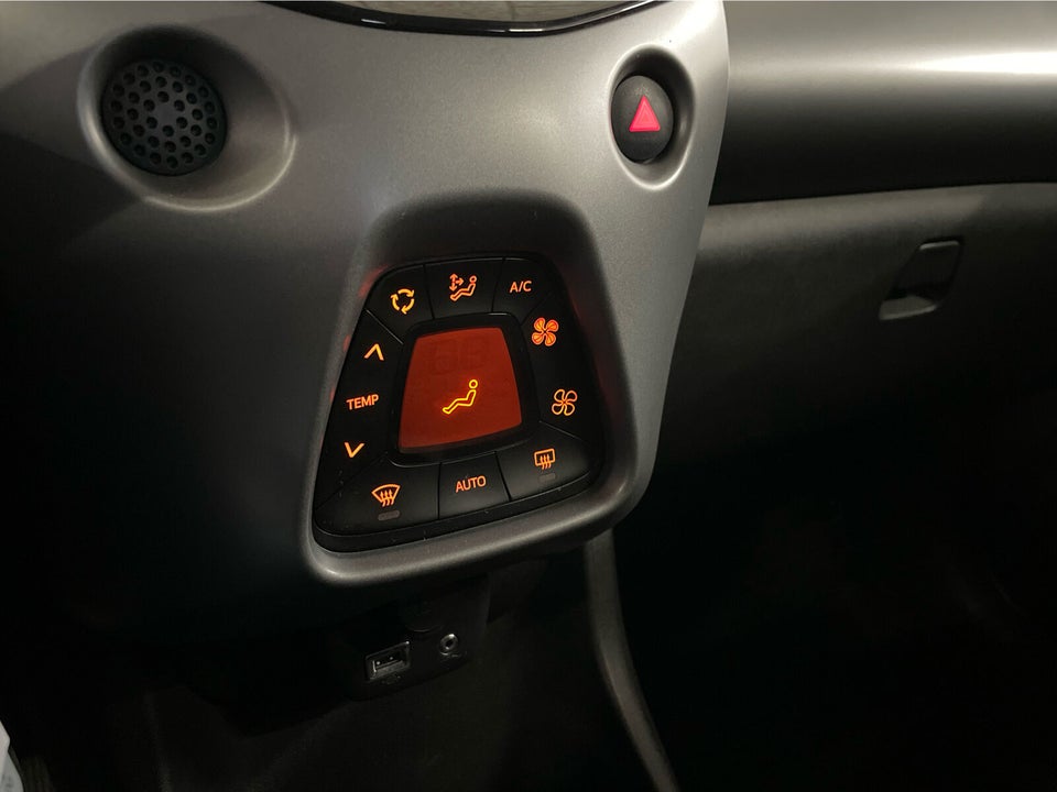 Toyota Aygo 1,0 VVT-i x-pression 5d