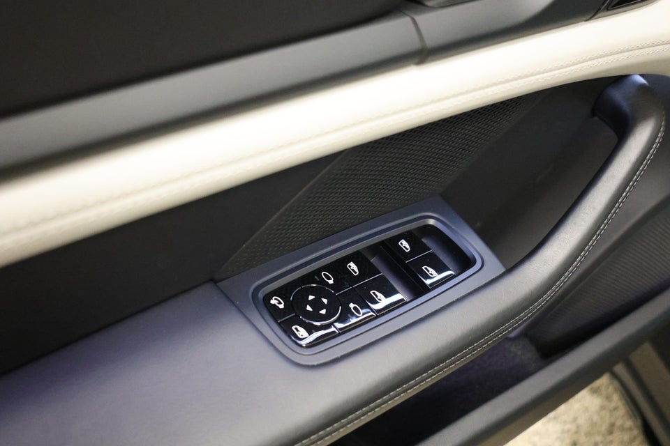 Porsche Taycan 4S Performance+ Cross Turismo 5d