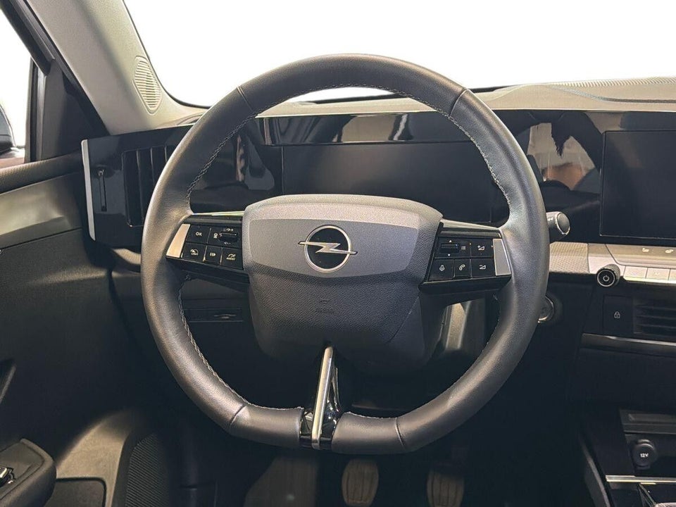 Opel Astra 1,2 T 110 Edition 5d