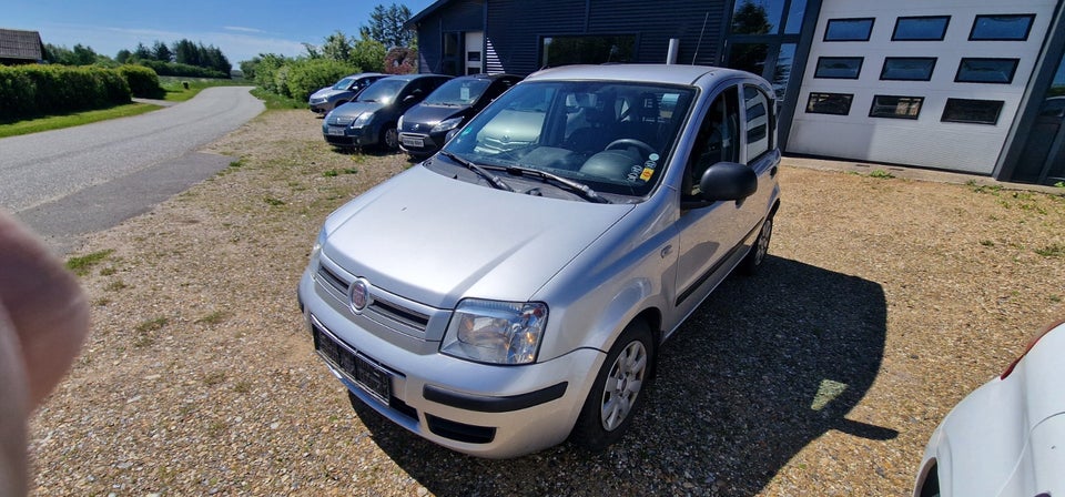 Fiat Panda 1,2 69 Dynamic 5d