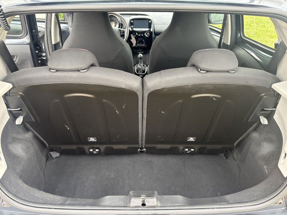 Citroën C1 1,0 VTi Street+ 5d