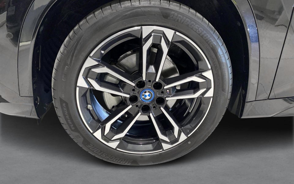 BMW iX1 eDrive20 M-Sport 5d