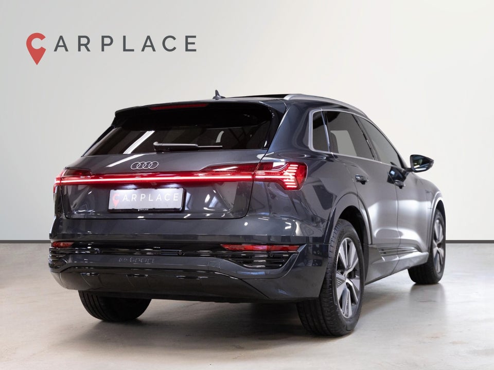 Audi Q8 e-tron 55 Advanced S-line quattro 5d