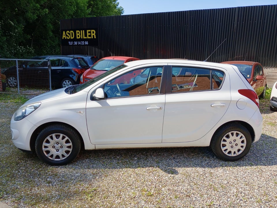 Hyundai i20 1,25 Comfort 5d