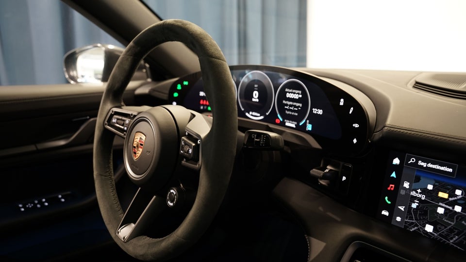 Porsche Taycan 4S Performance+ 4d