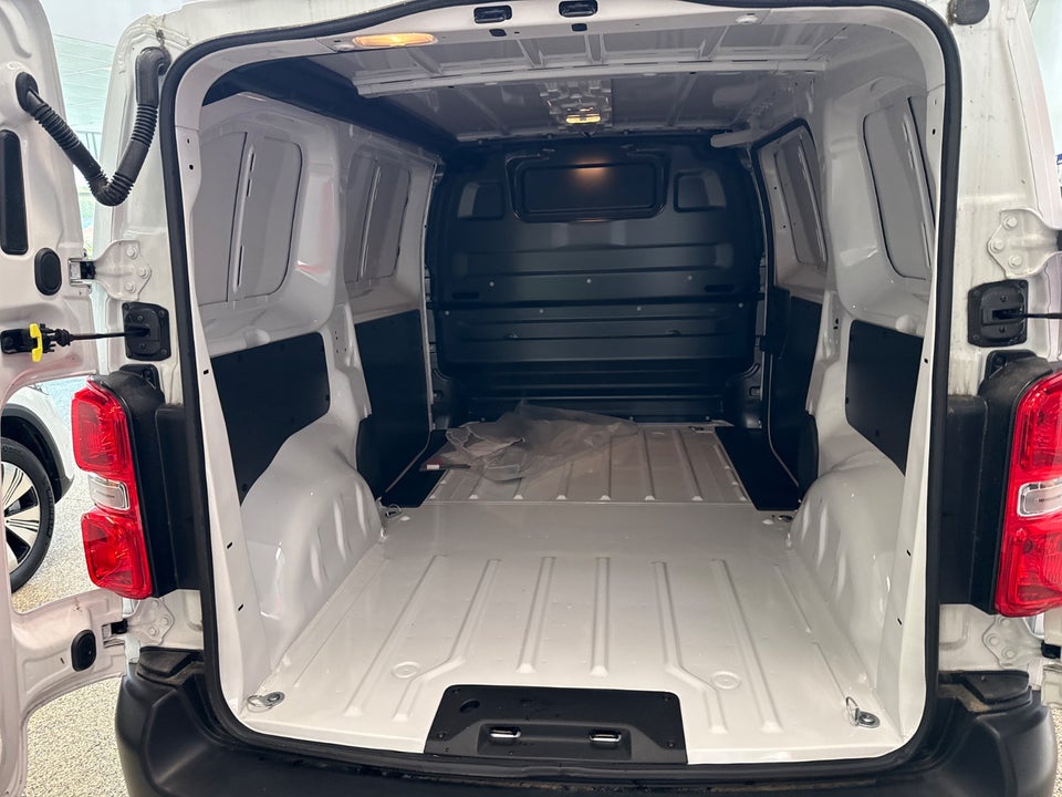 Peugeot e-Expert 50 L2 Plus Van