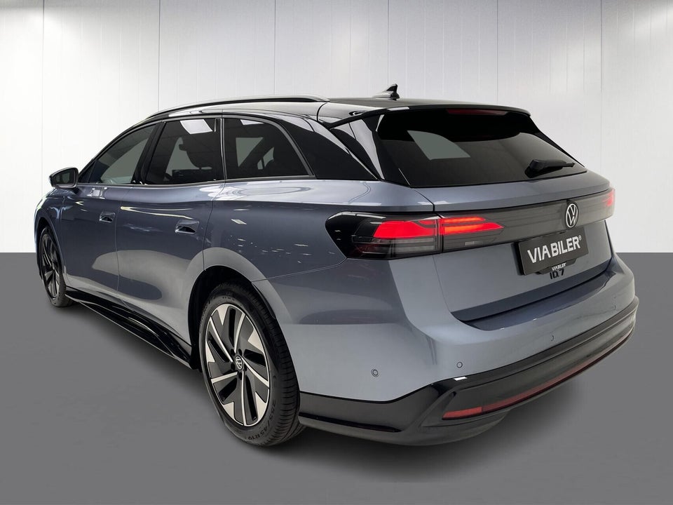 VW ID.7 77 Pro Tourer 5d