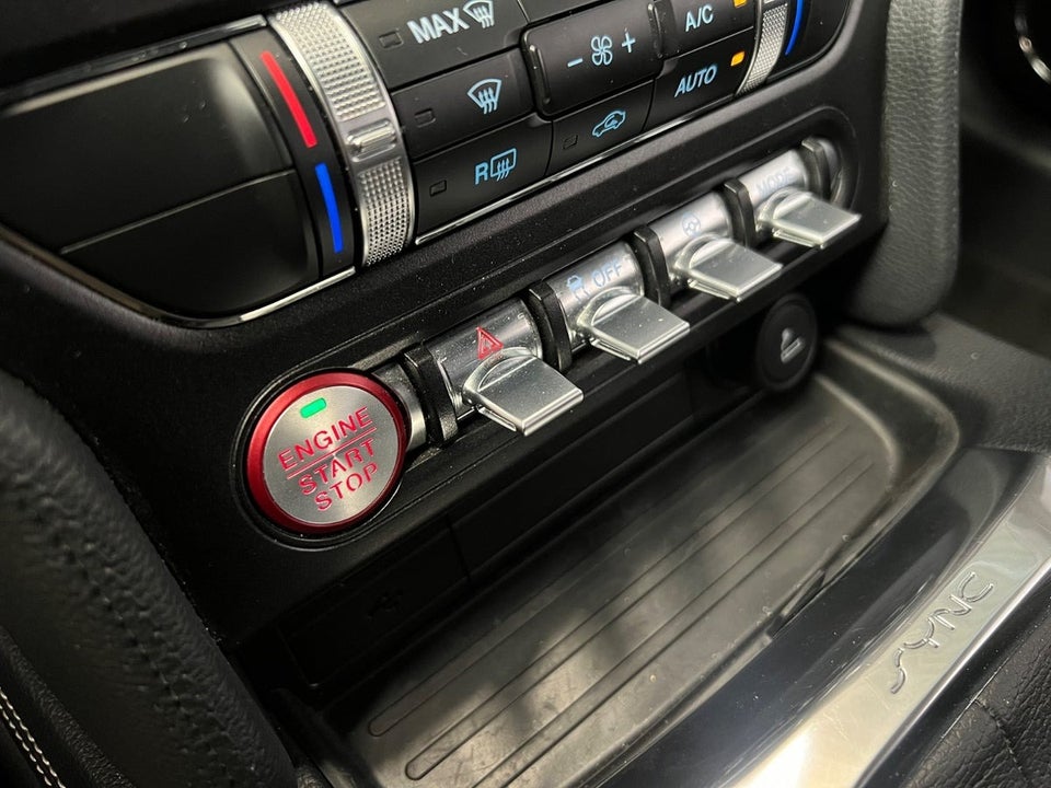 Ford Mustang 5,0 V8 GT Fastback 2d