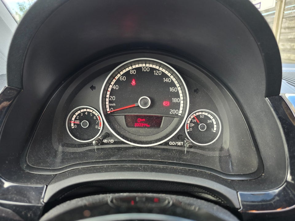 VW Up! 1,0 75 High Up! BMT 5d