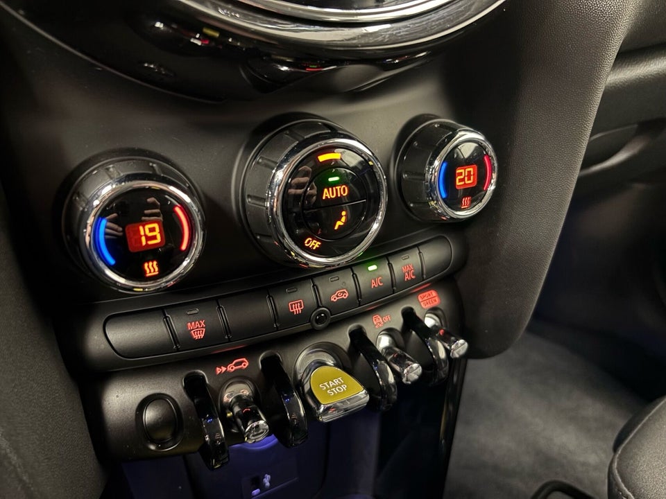 MINI Cooper SE Maximise 3d