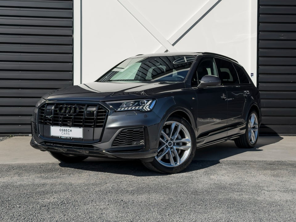 Audi Q7 55 TFSi e S-line quattro Tiptr. 5d