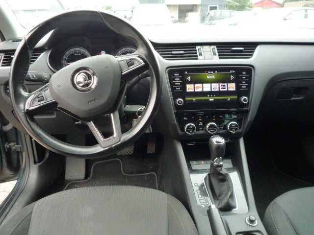 Skoda Octavia 2,0 TDi 150 Style Combi DSG 5d